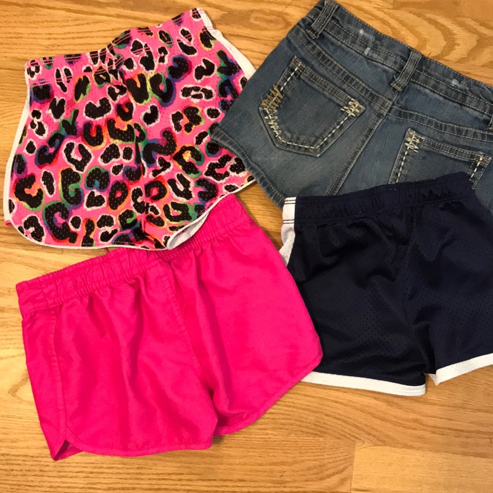 Shorts - Picture 3 of 5